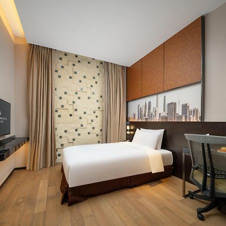 The Mulian Hotel Guangzhou Zhujiang New Town-Canton Fair Free Shuttle Bus Exterior photo